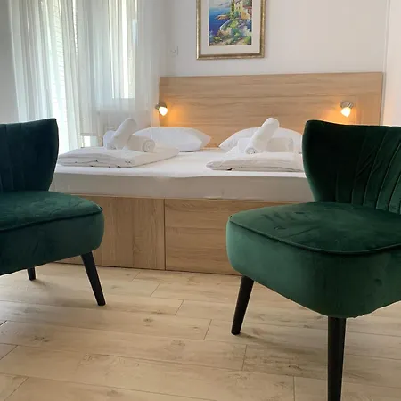 Bed & Breakfast & Pansion Odmor Rovanjska
