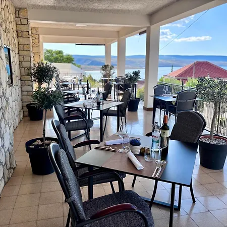Bed & Breakfast & Pansion Odmor Rovanjska