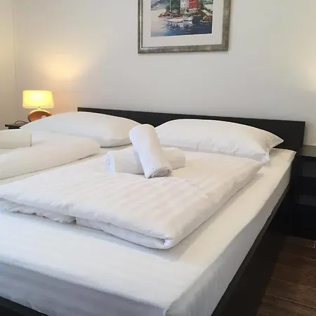 Bed and breakfast & Pansion Odmor 4*