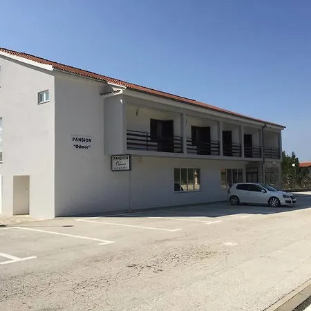 & Pansion Odmor 4* Rovanjska