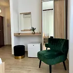 فندق مبيت وإفطار & Pansion Odmor