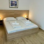 & Pansion Odmor فندق مبيت وإفطار
