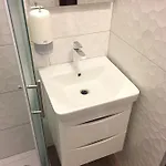 فندق مبيت وإفطار & Pansion Odmor روفانجسكا