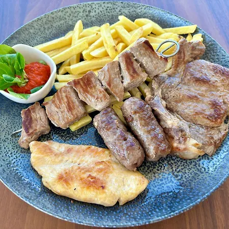 فندق مبيت وإفطار & Pansion Odmor