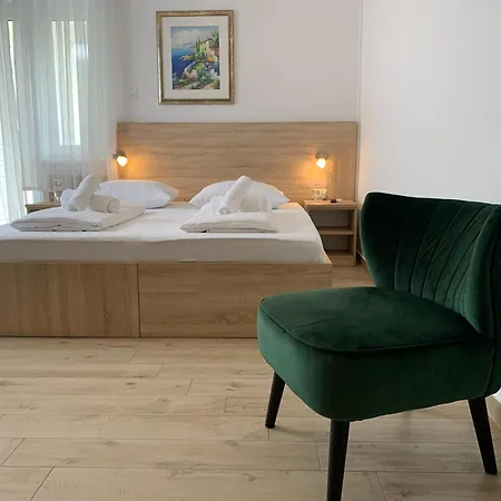 & Pansion Odmor Bed & Breakfast Rovanjska