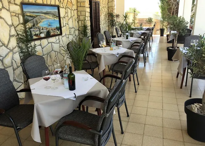 & Pansion Odmor Bed & Breakfast